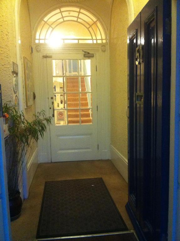 Adelaide House Hotel Luton  Exterior foto